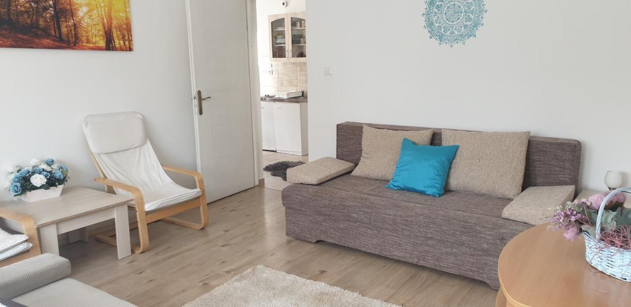 Napfeny Apartmanhaz Balatonberény Zewnętrze zdjęcie